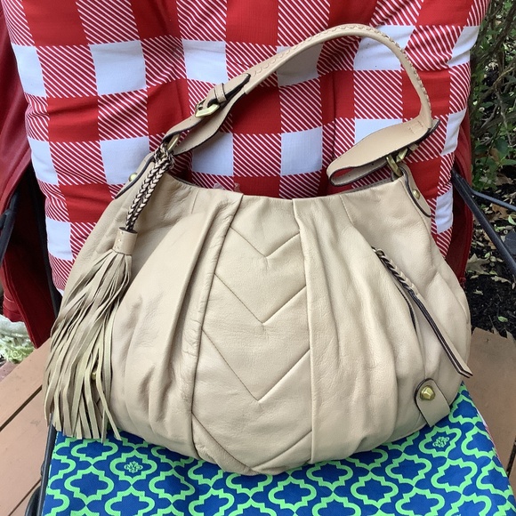 EUC Oryany leather satchel purse shoulder sand/bone concealed - Picture 17 of 17